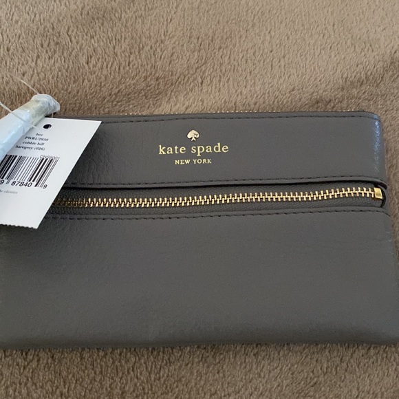 Kate Spade Wristlet - Picture 2 of 4